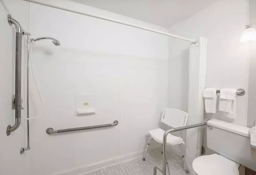 مُتل Super 8 By Wyndham Worthington Minnesota