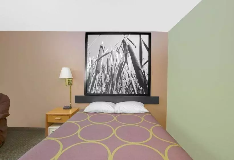 مُتل Super 8 By Wyndham Worthington Minnesota