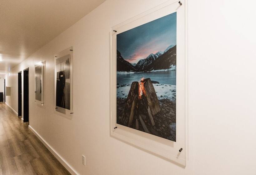 فندق على الطريق Wonderstone At Glacier