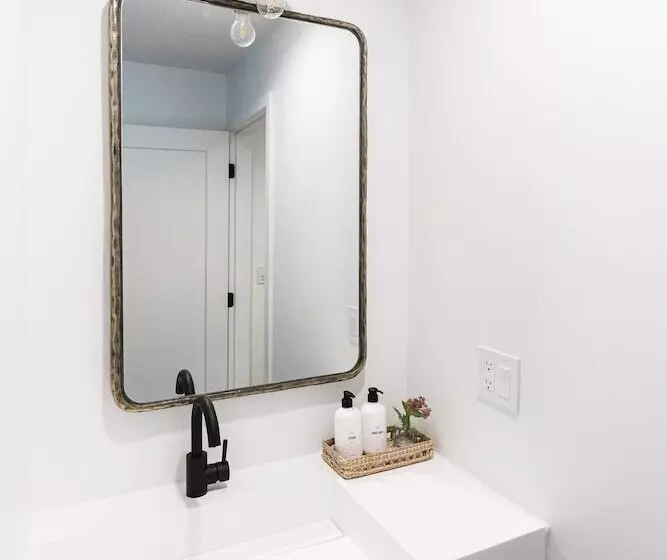 مُتل Wonderstone At Glacier