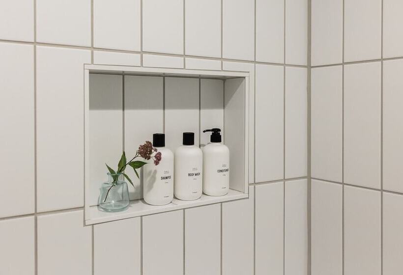 فندق على الطريق Wonderstone At Glacier