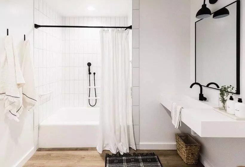 مُتل Wonderstone At Glacier