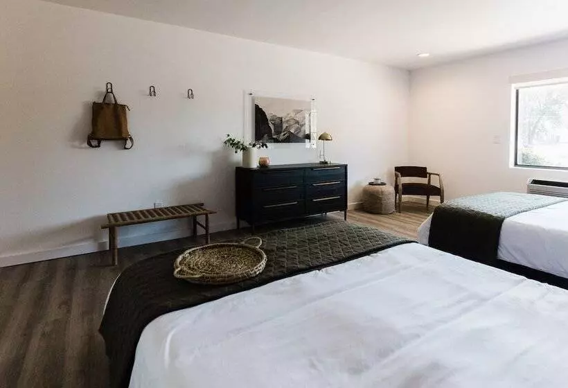 مُتل Wonderstone At Glacier