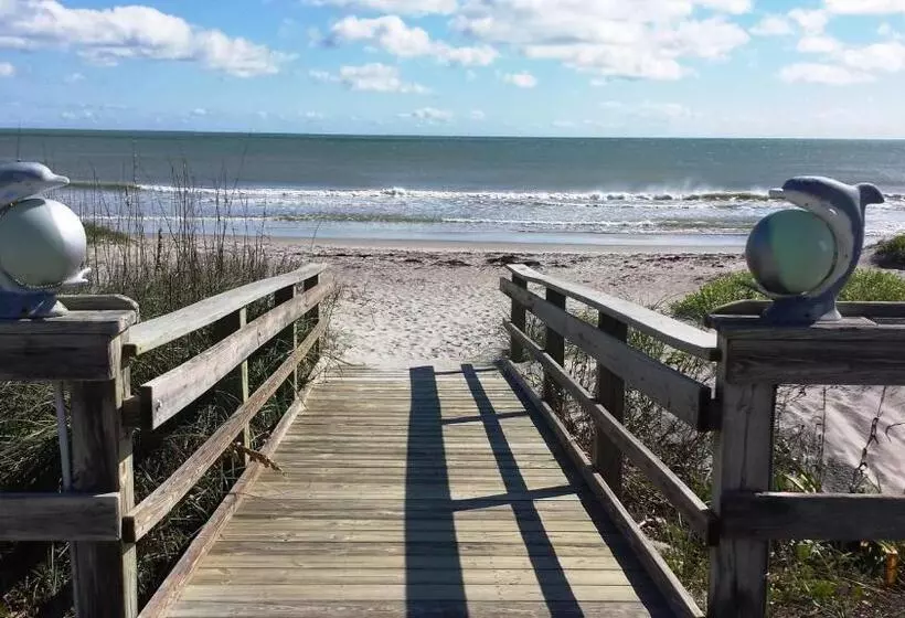 Surf Studio Beach Resort