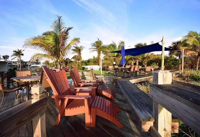 Surf Studio Beach Resort
