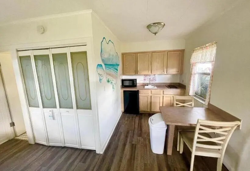 Surf Studio Beach Resort