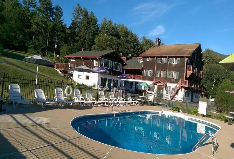 Swiss Chalets Village Inn