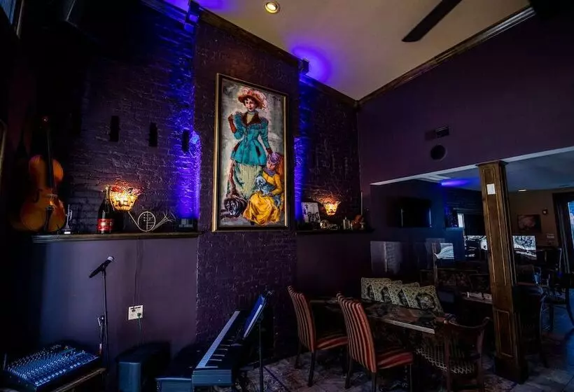 Symphony Hotel & Restaurant