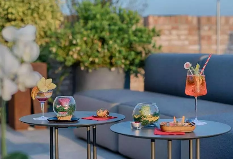 Hotelli NH Collection Murano Villa