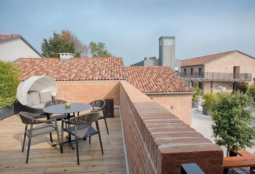 Hotelli NH Collection Murano Villa