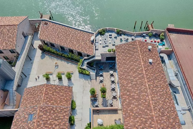 Hotelli NH Collection Murano Villa