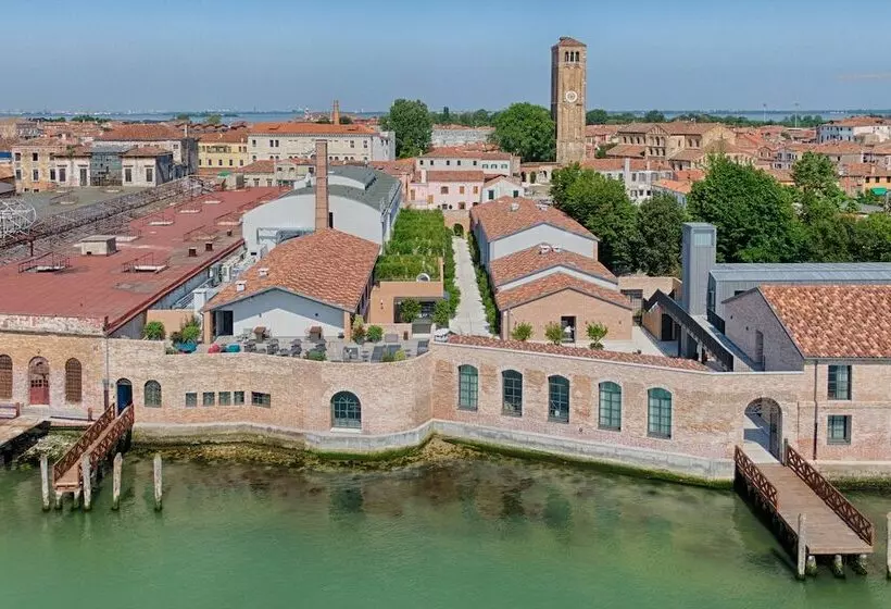 Hotelli NH Collection Murano Villa