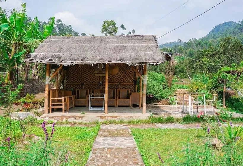 Hotelli Villa Jeruk By Oyo Rooms