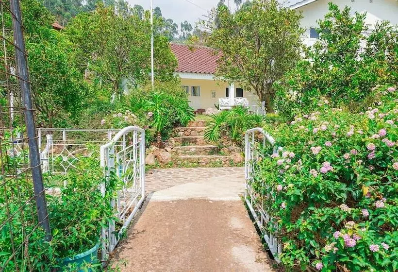 Hotelli Villa Jeruk By Oyo Rooms