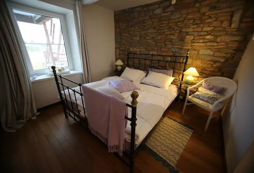 Aamiaismajoitus (B&B) Barsy 34