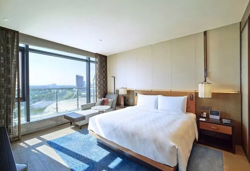 Hotelli Hualuxe Nanjing Yangtze River