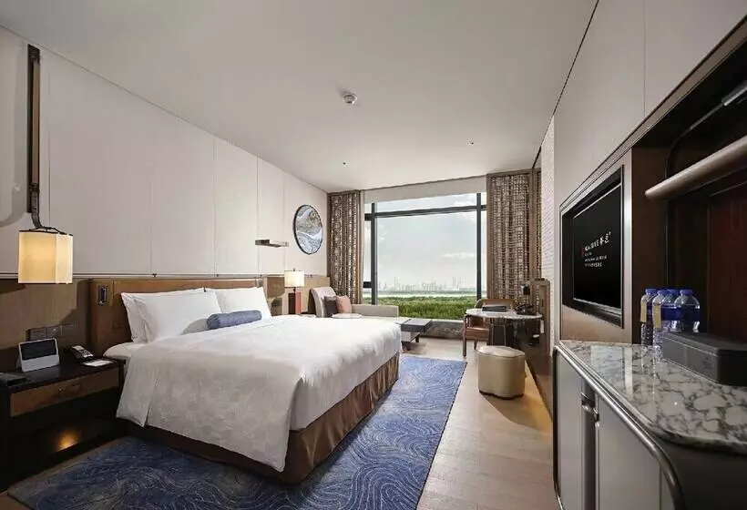 Hotelli Hualuxe Nanjing Yangtze River