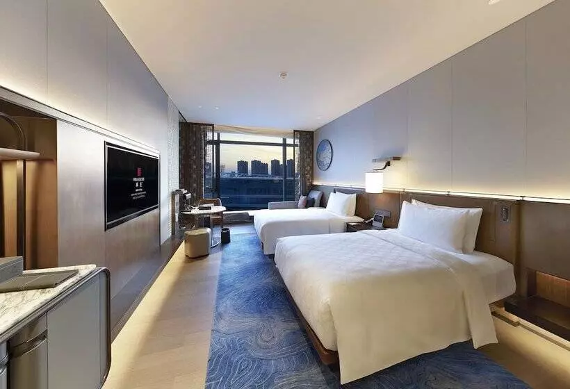 Hotelli Hualuxe Nanjing Yangtze River