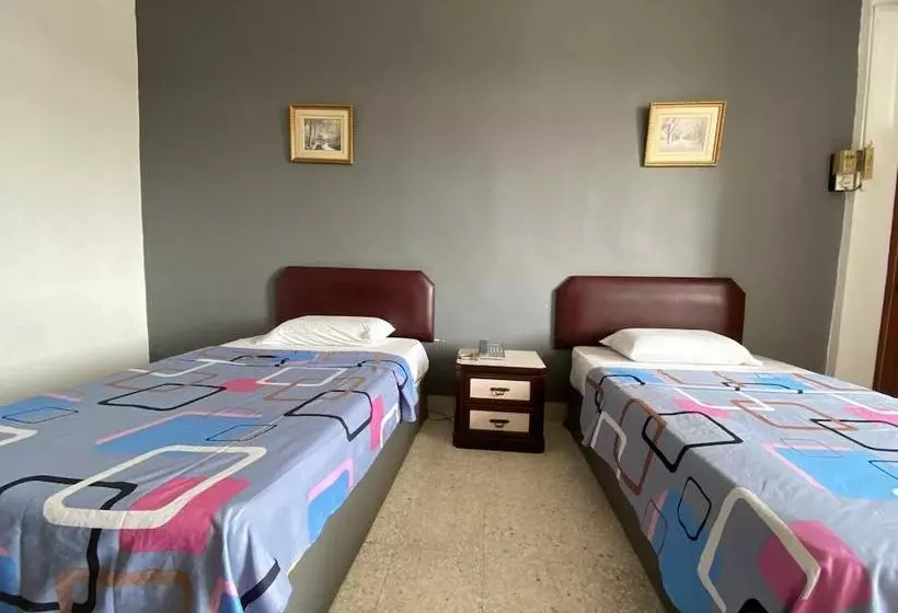 Hotelli Kluang Baru By Oyo Rooms