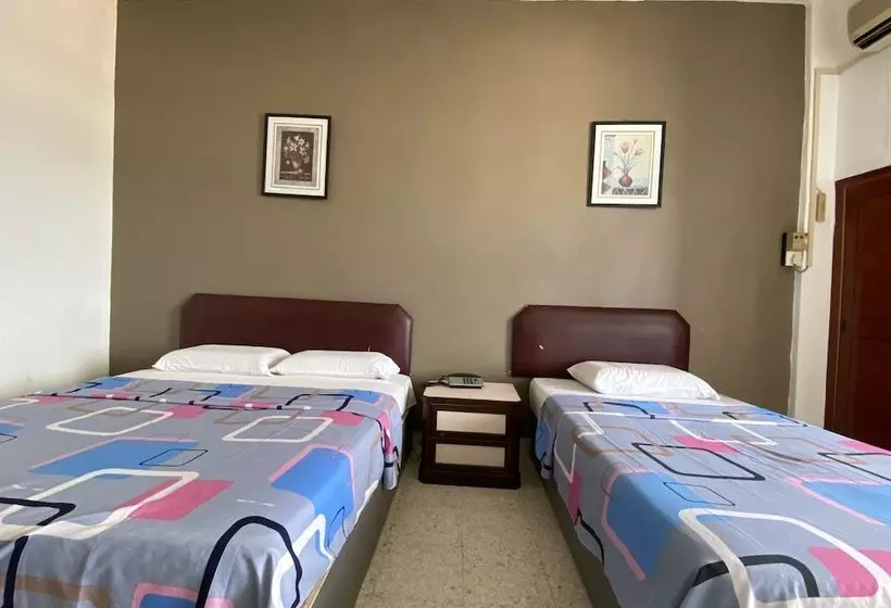 Hotelli Kluang Baru By Oyo Rooms