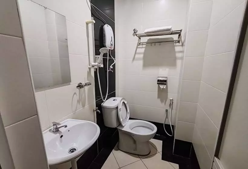 هتل Kuang Hua Sitiawan Near To