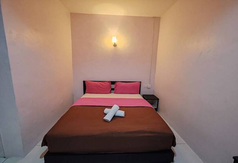 בית מלון כפרי Kuang Hua Sitiawan Near To