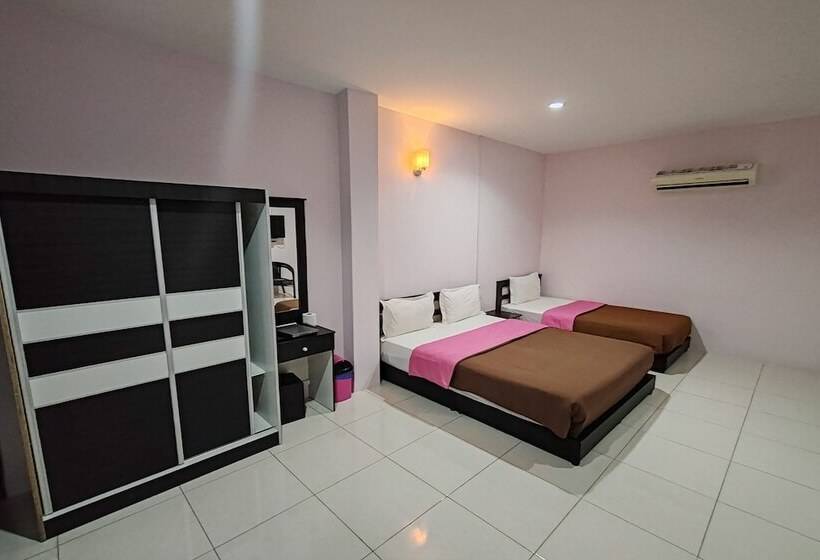 בית מלון כפרי Kuang Hua Sitiawan Near To