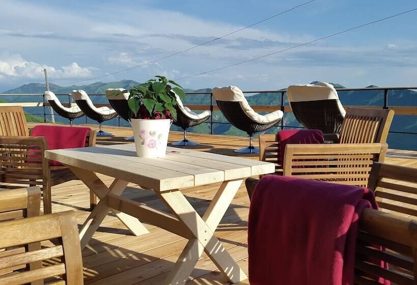 هتل Monte Gudauri