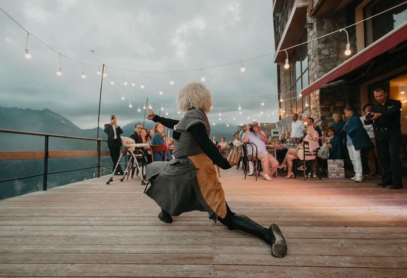 هتل Monte Gudauri