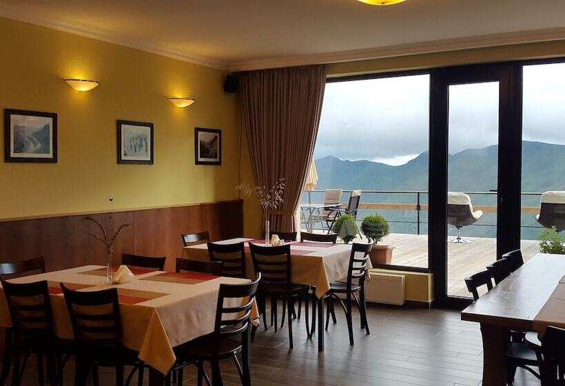 هتل Monte Gudauri