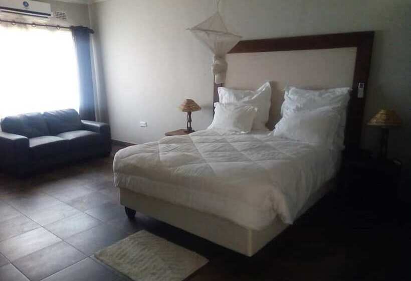 هتل Pakali Lodges