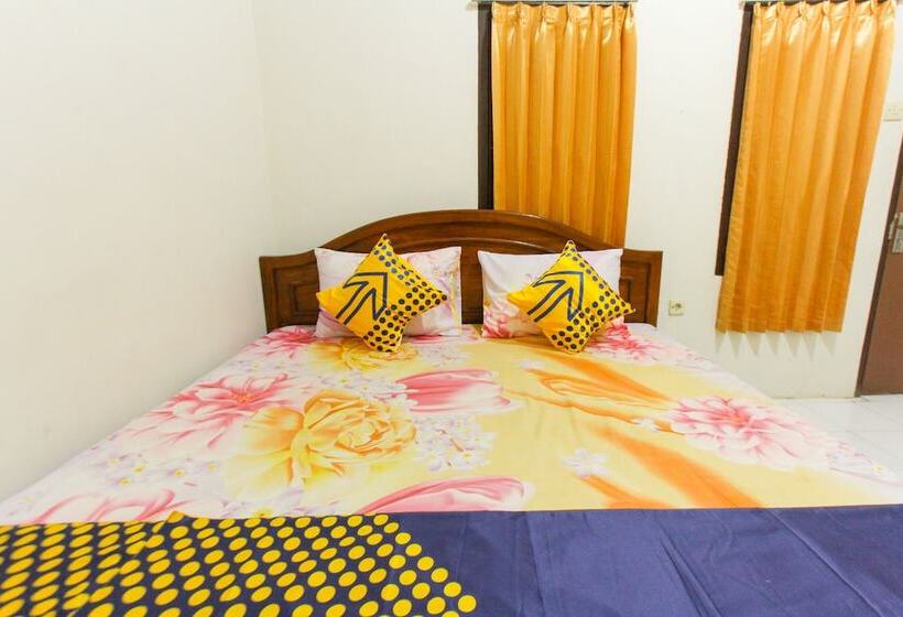 هتل Spot On 1842 Cevilla Bnb Residence Syariah