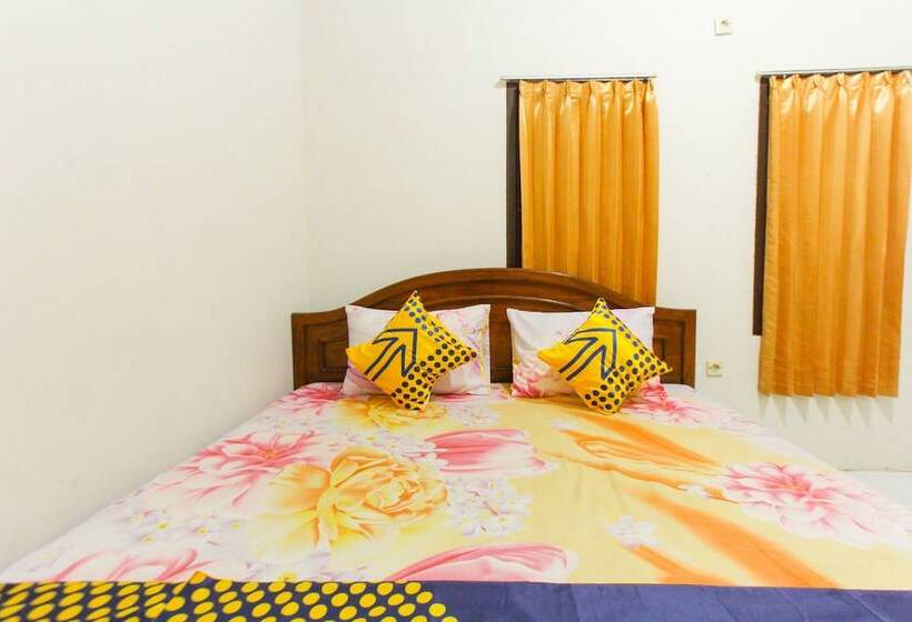 هتل Spot On 1842 Cevilla Bnb Residence Syariah