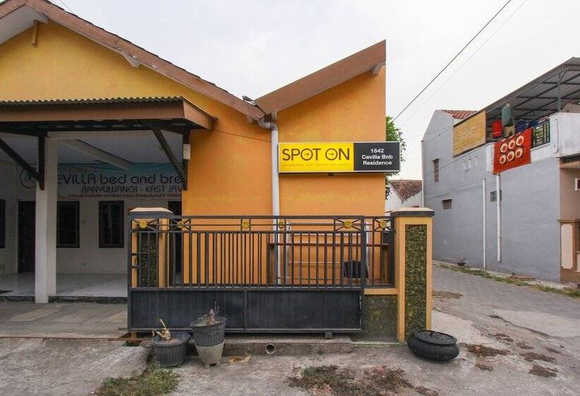 هتل Spot On 1842 Cevilla Bnb Residence Syariah