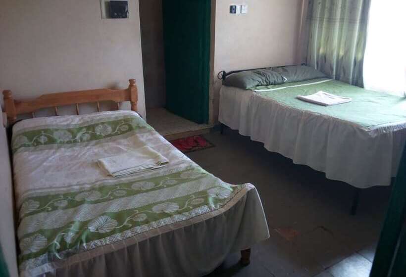 پانسیون Canan Guest House