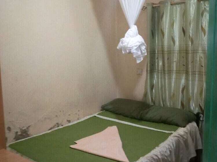 پانسیون Canan Guest House