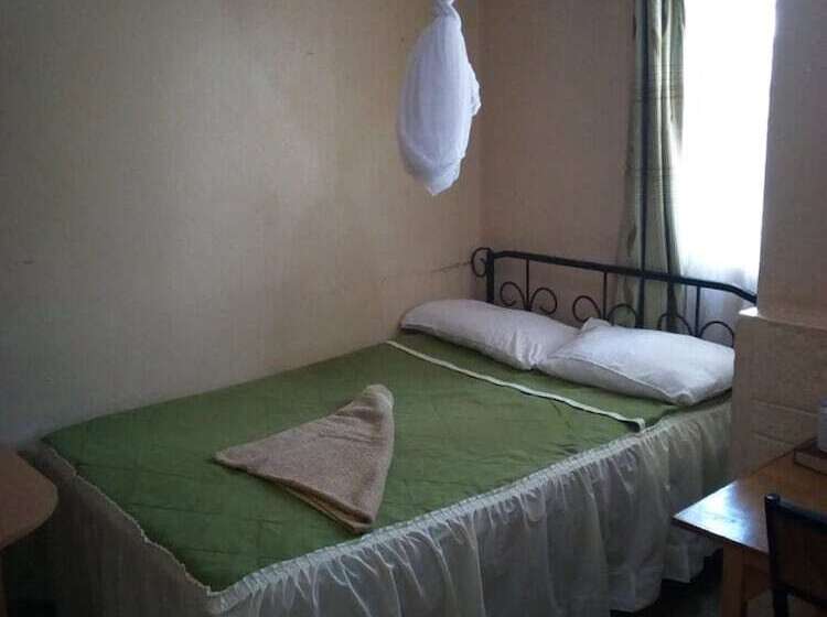 پانسیون Canan Guest House