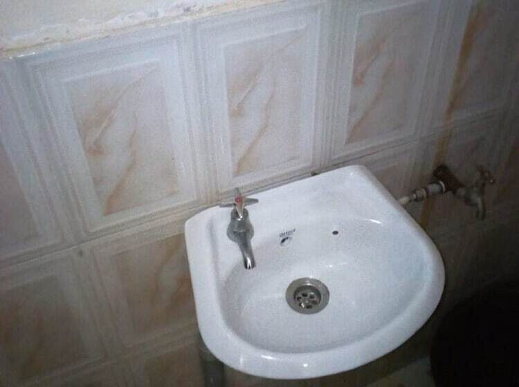 پانسیون Canan Guest House