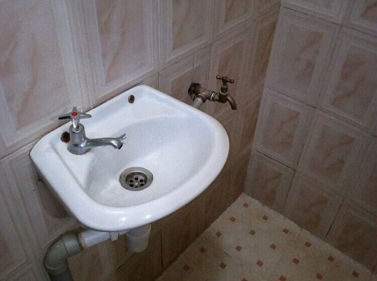 پانسیون Canan Guest House