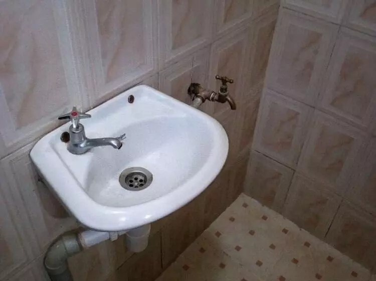 پانسیون Canan Guest House