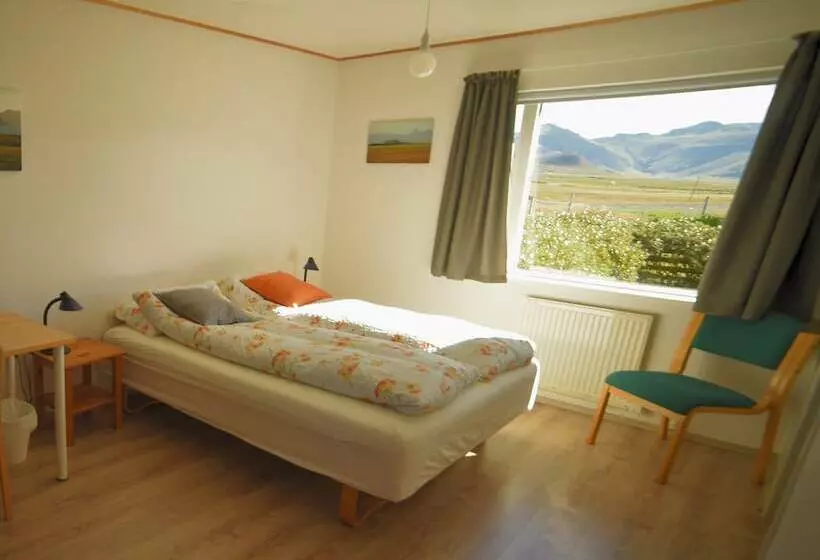 پانسیون Suður Bár Guesthouse