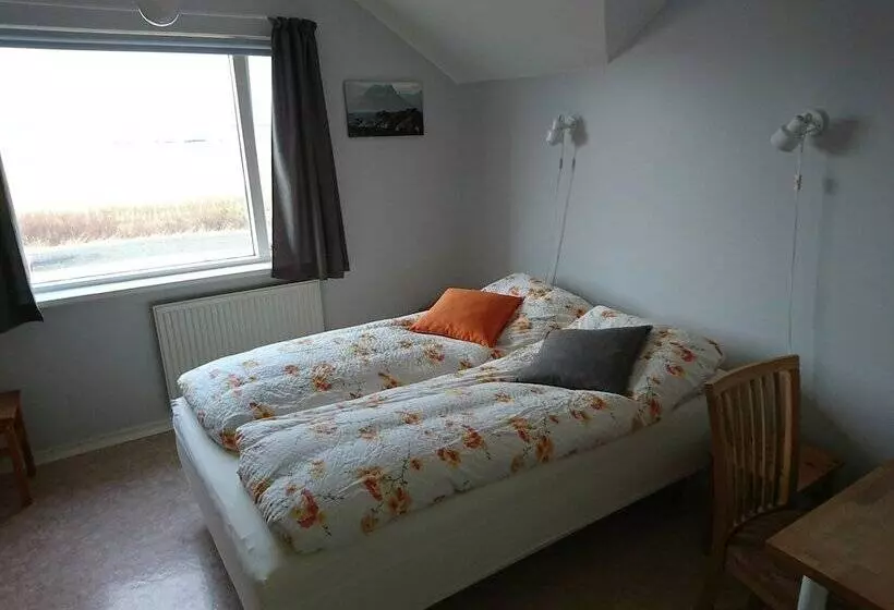 پانسیون Suður Bár Guesthouse