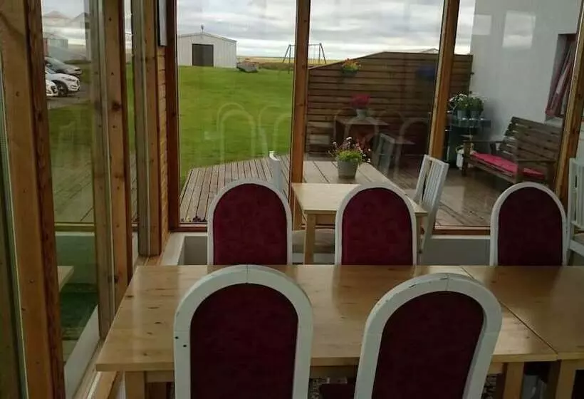 پانسیون Suður Bár Guesthouse