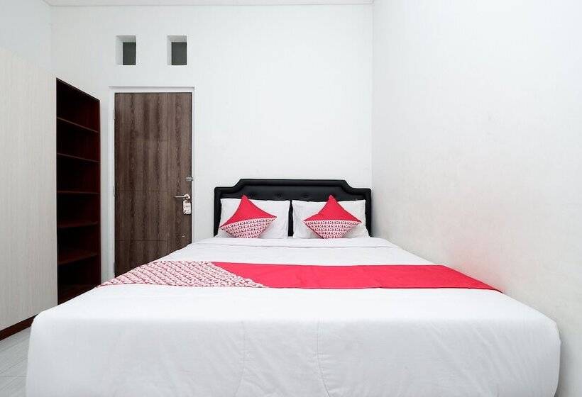 Sunshine Hostel By Oyo Rooms