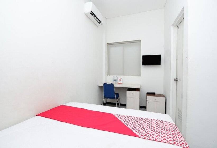 Sunshine Hostel By Oyo Rooms
