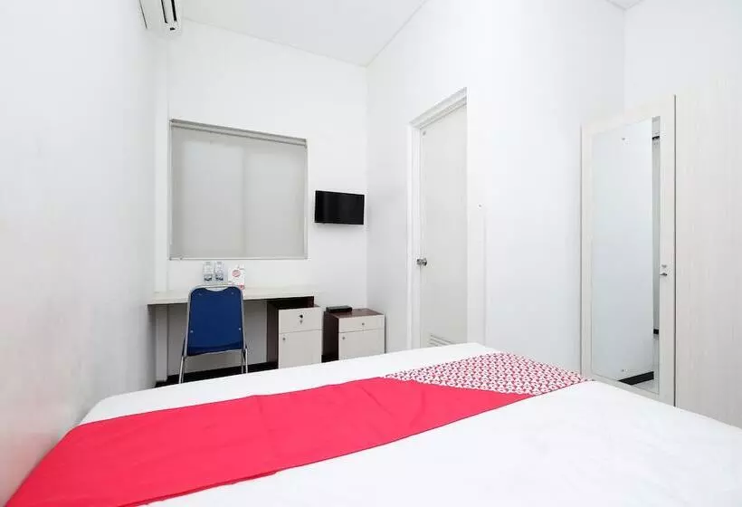 Sunshine Hostel By Oyo Rooms