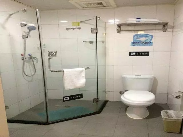 Hotelli 7days Premium Shenzhen Longhua Subway Station