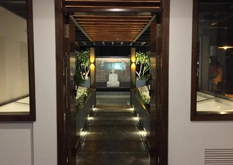 בית מלון כפרי Aura Corporate Suites At Manyata Tech Park