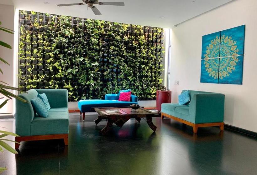 בית מלון כפרי Aura Corporate Suites At Manyata Tech Park