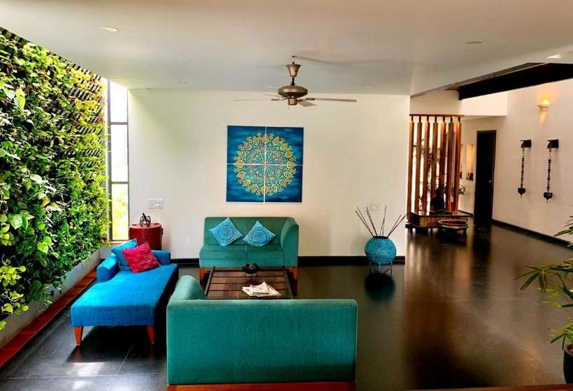 בית מלון כפרי Aura Corporate Suites At Manyata Tech Park